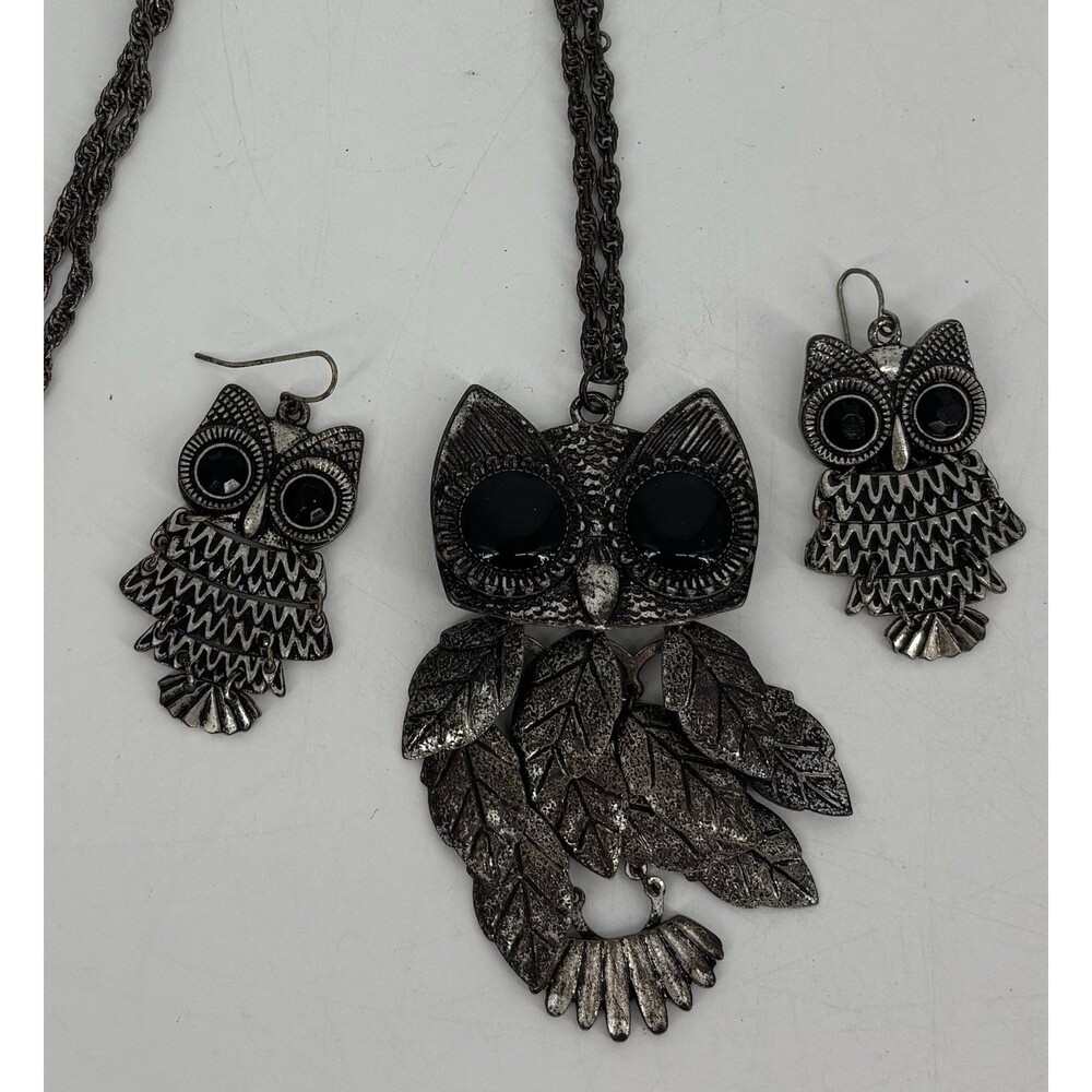 Owl Necklace & Earrings Set Silver Tone Black Cabochon Vintage Style 18”